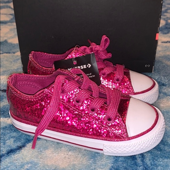 baby girl pink glitter converse